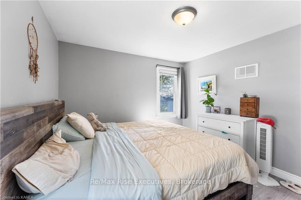67 CAMERON Street photo 13