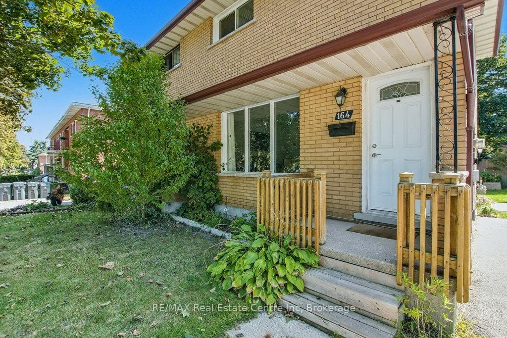 164 Willow Road photo 3