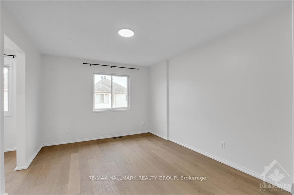 307 APPLECROSS Crescent photo 18