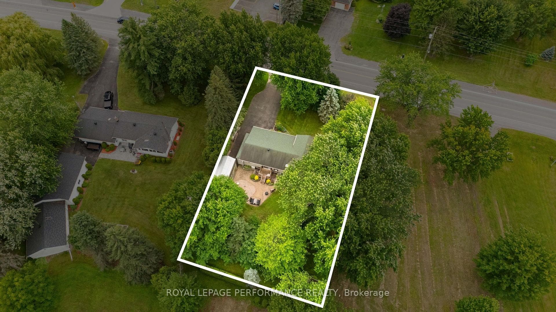 828 Principale Street photo 9