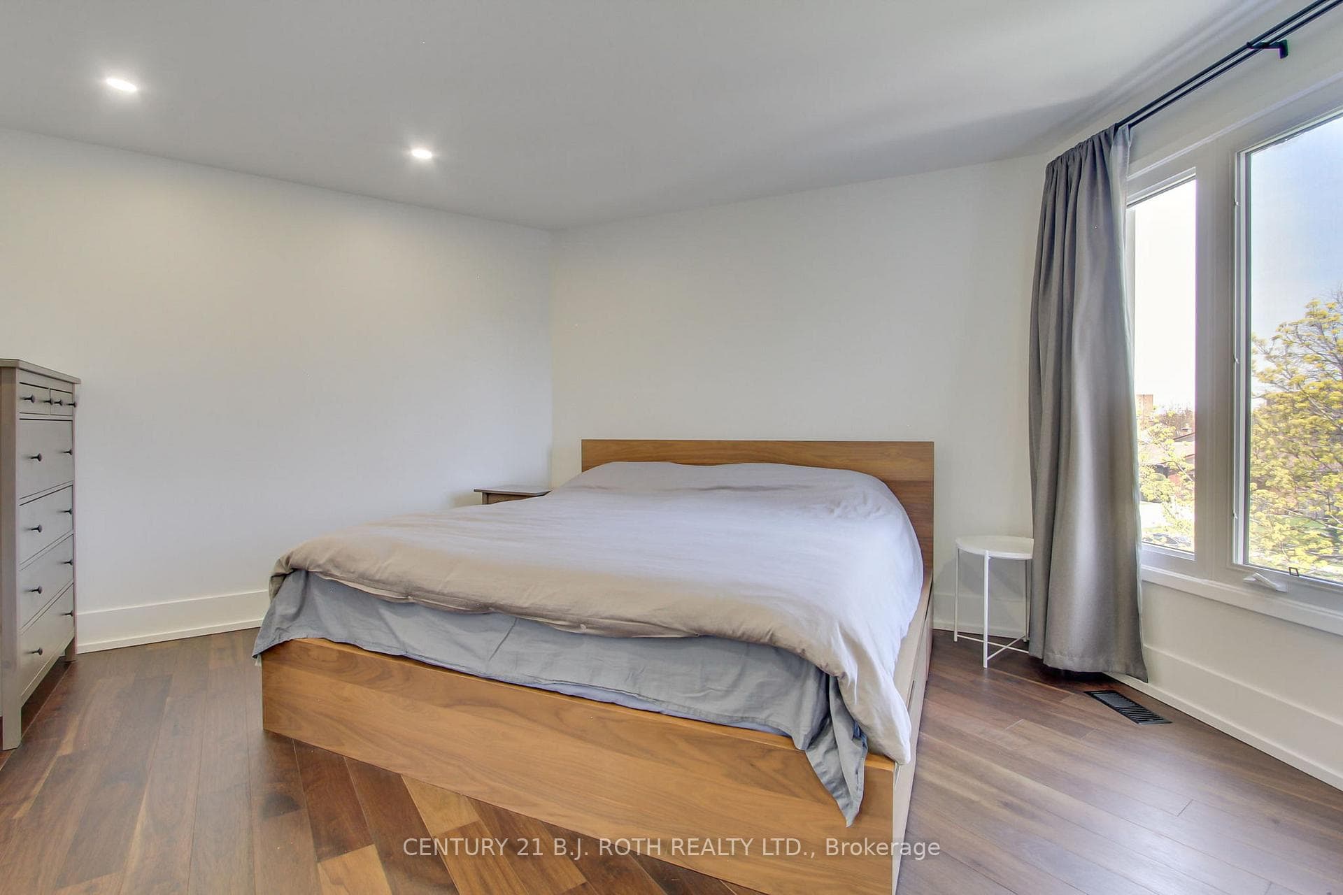 2931 Saint Malo Circle photo 23