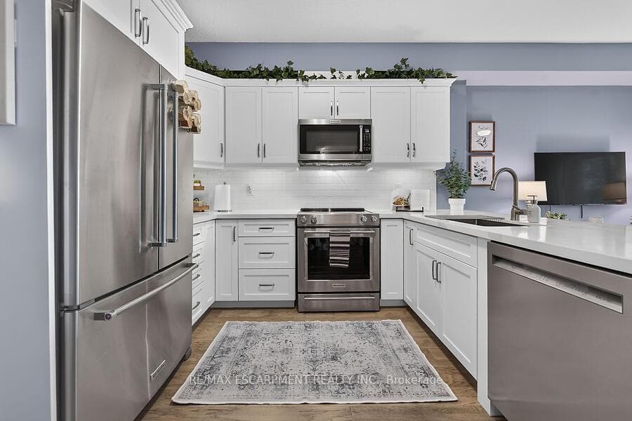 2605 Binbrook Road Unit 208 photo 8