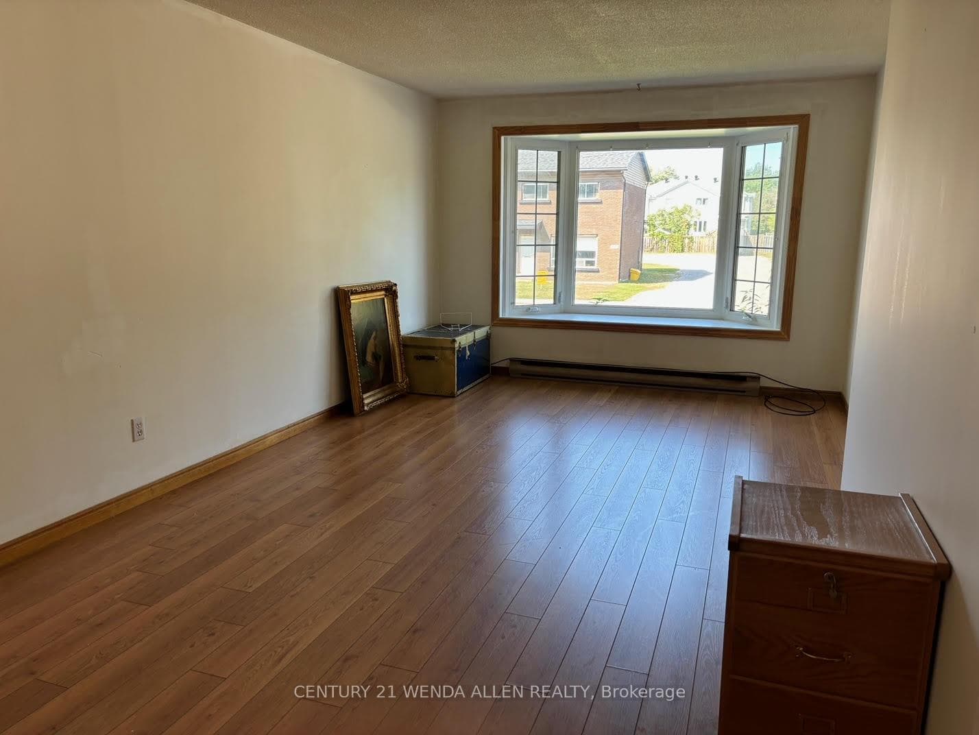 421 Oakwood Avenue photo 11