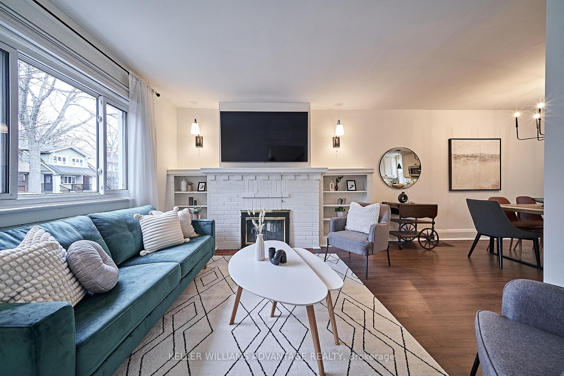 Open concept living/dining room