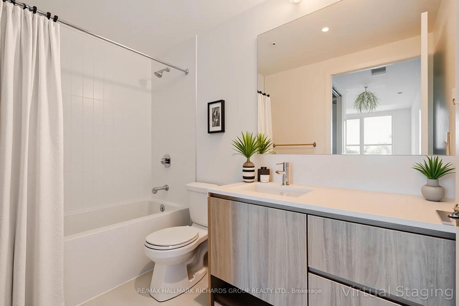 1161 Kingston Road Unit 504 photo 5