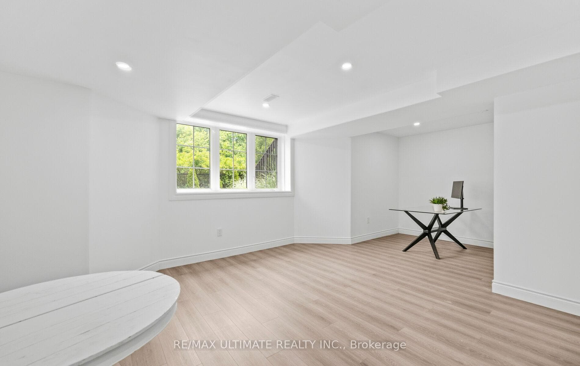 637 Wettlaufer Terrace photo 39