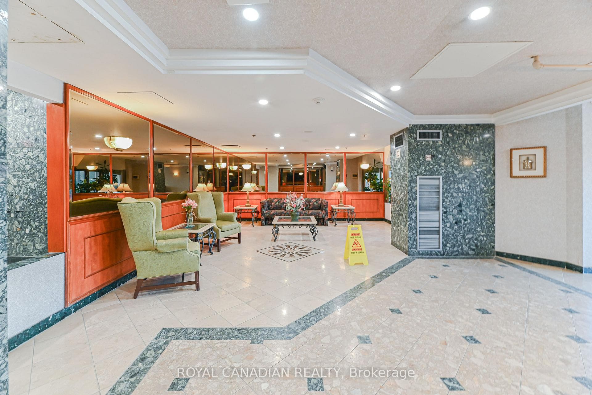 88 Alton Towers Circle Unit 703 photo 4