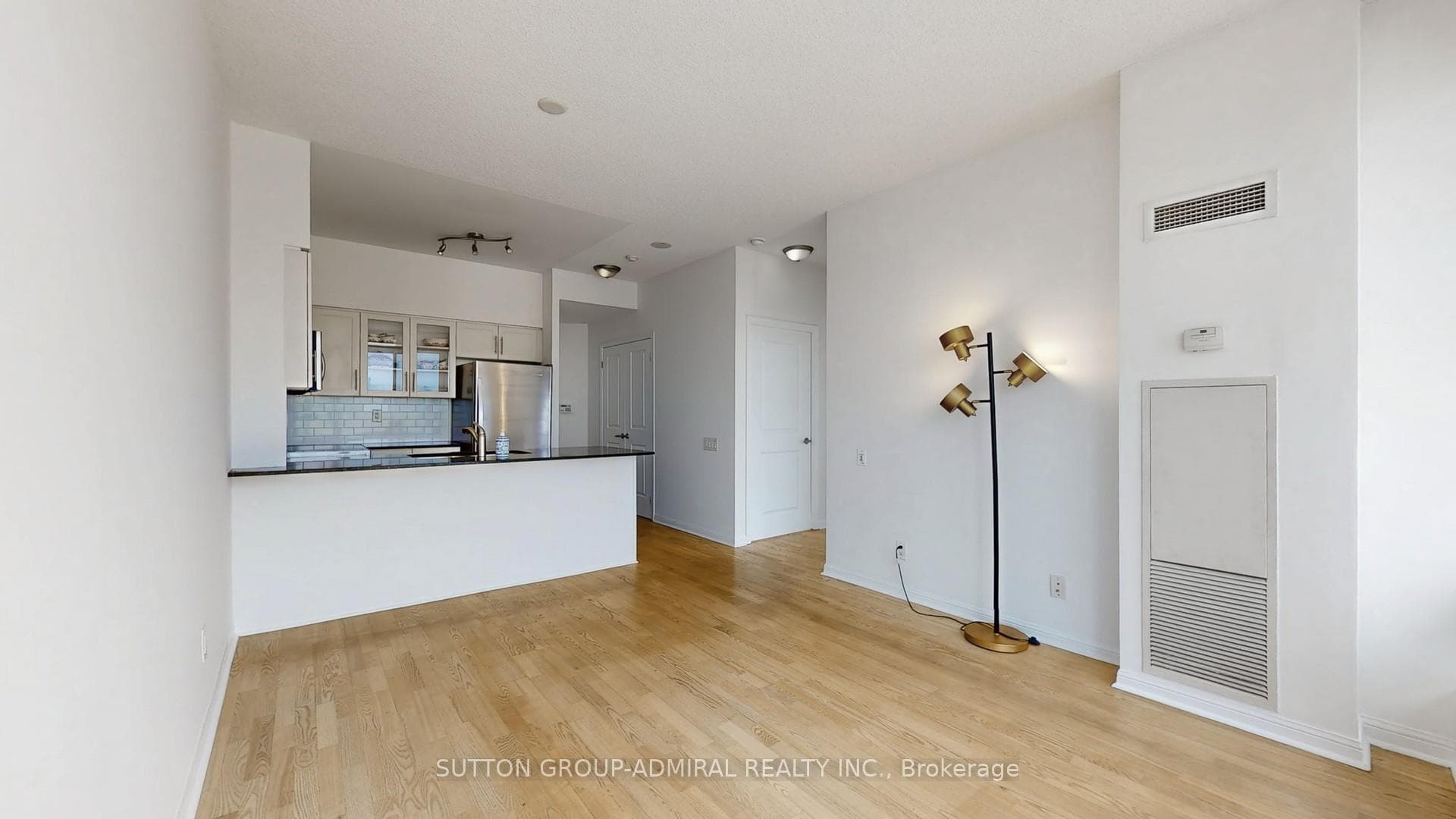 15 Windermere Avenue Unit 903 photo 8