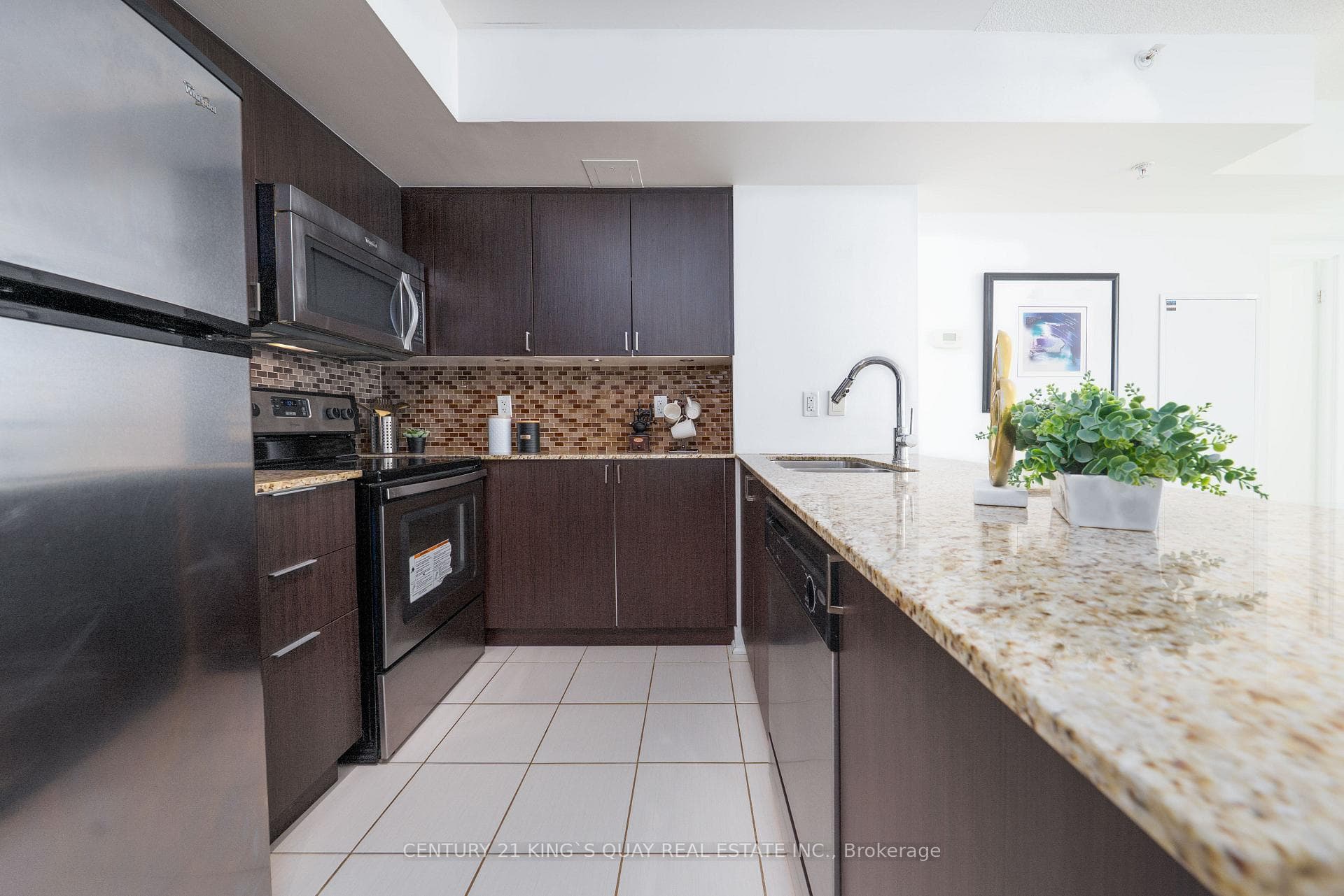 5740 Yonge Street Unit 202 photo 8
