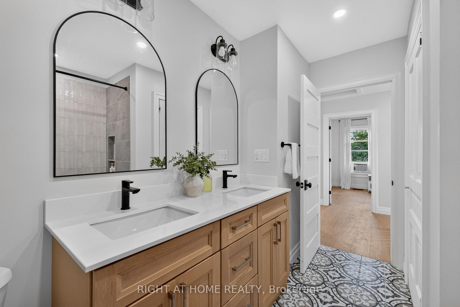 dual vanity