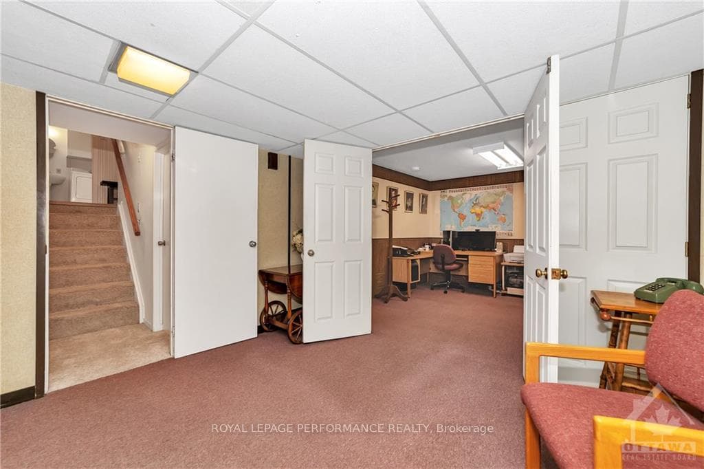 484 HALLDON Place photo 23