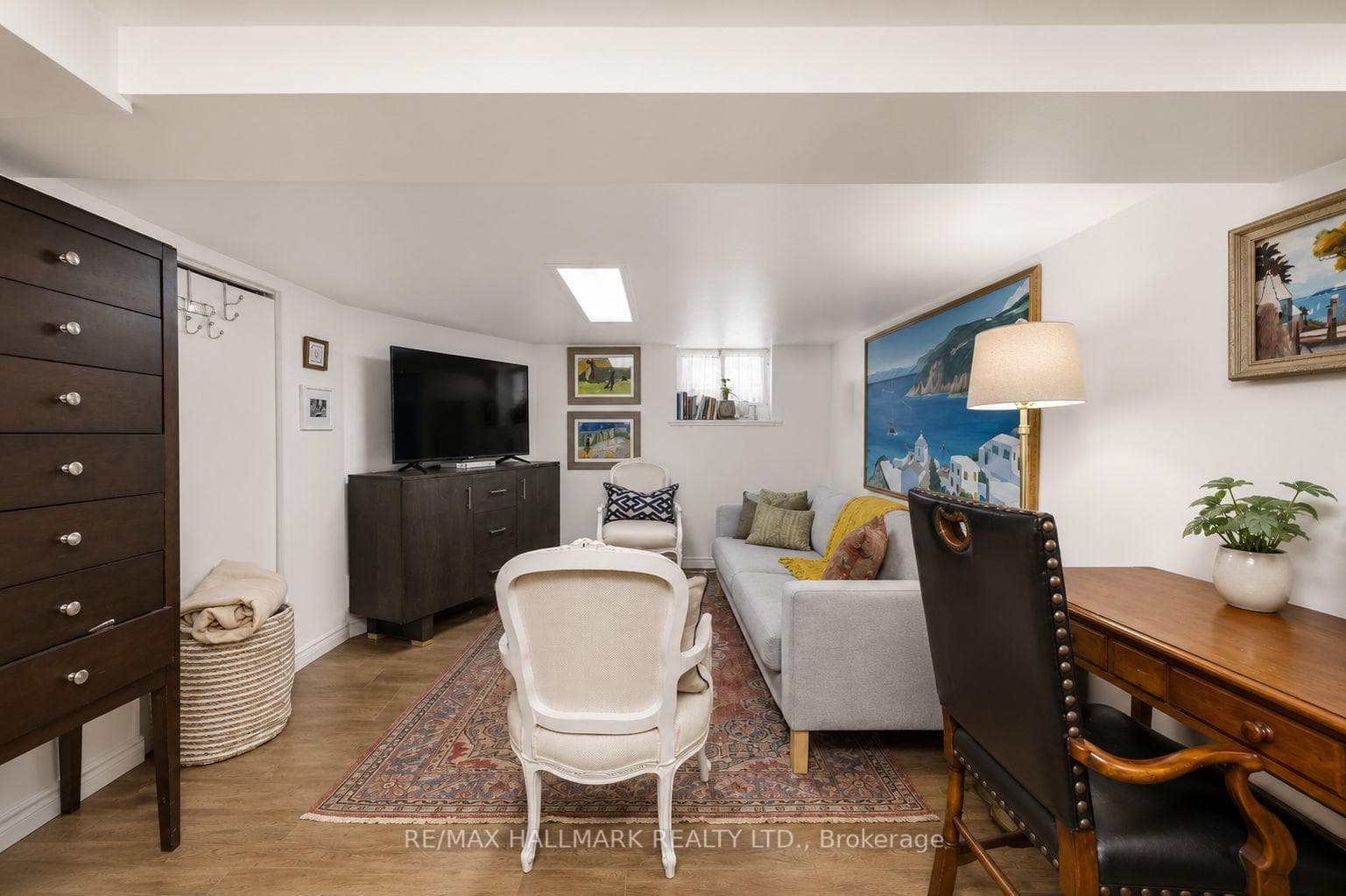 43 Stanhope Avenue Unit Lower photo 3