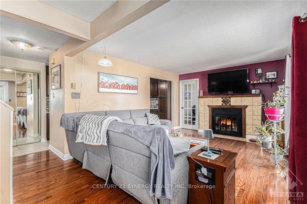 790 ST ANDRE Drive Unit 68B photo 5