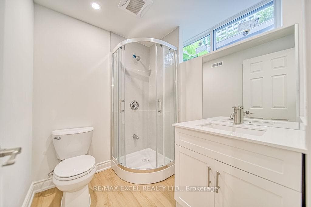 24 Bridlewood Boulevard photo 33