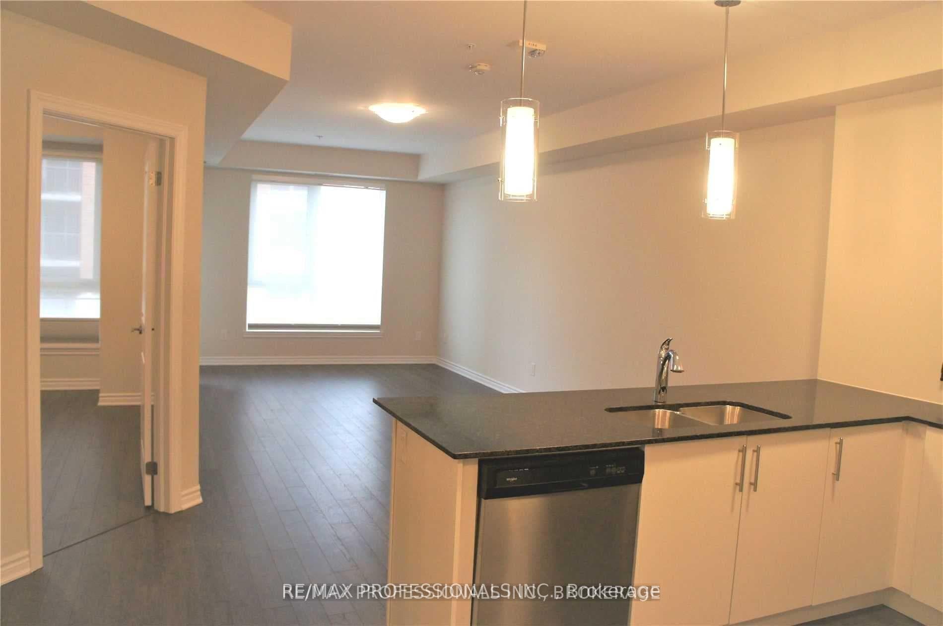 150 Oak Park Boulevard Unit 403 photo 4