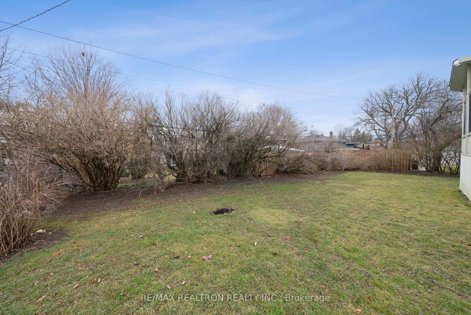 34 Purley Crescent photo 37