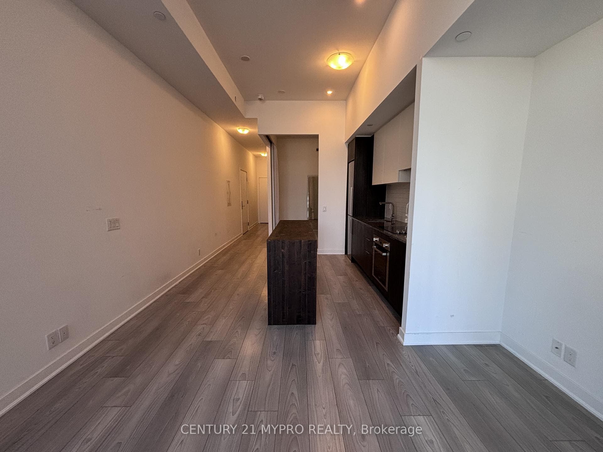 120 Parliament Street Unit 601 photo 8