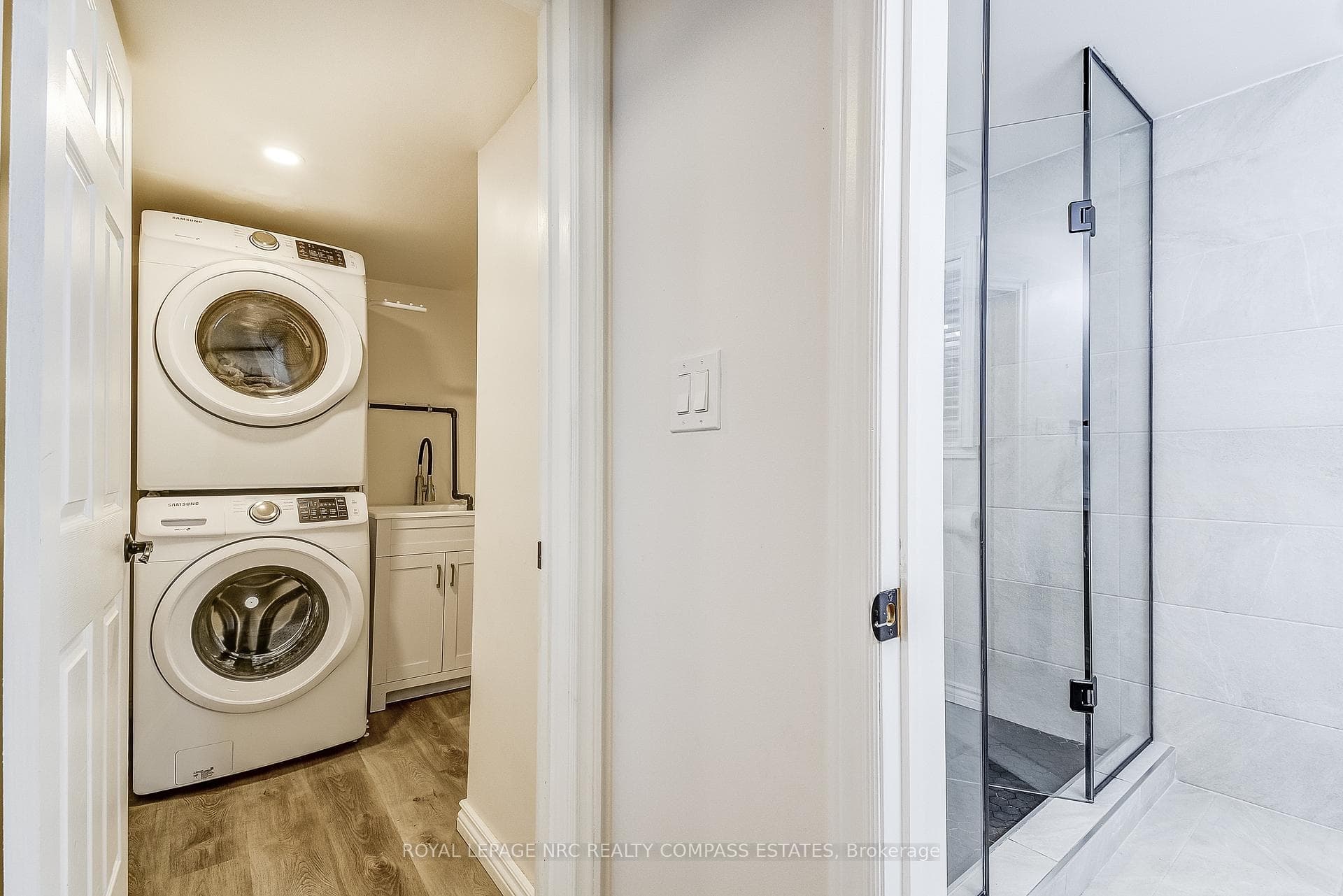 374 Niagara Street photo 33