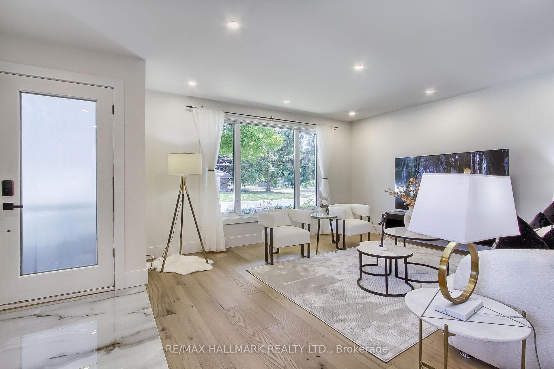 4 Corbett Crescent photo 4