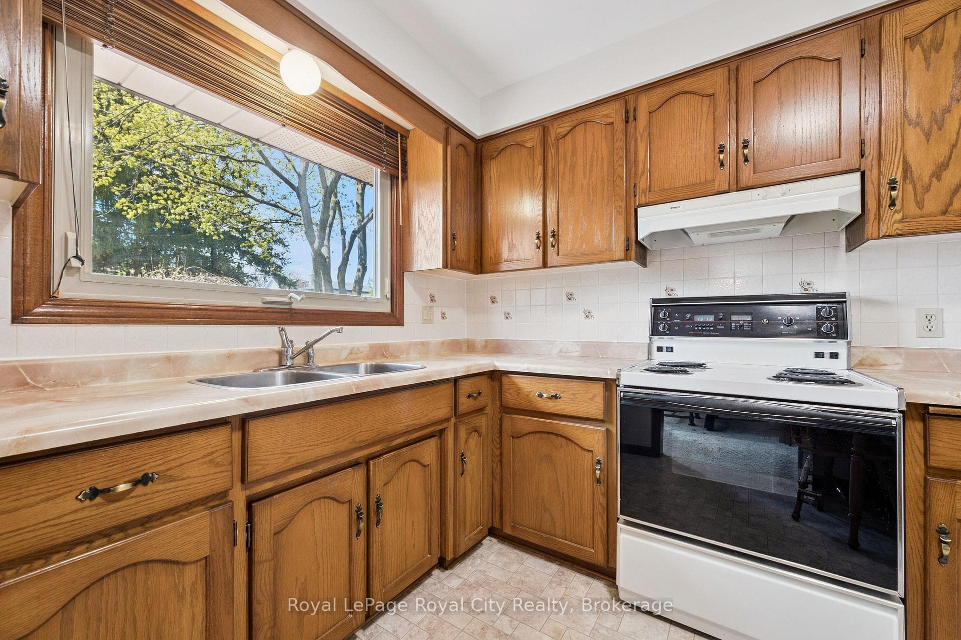 3 Cabot Court photo 16