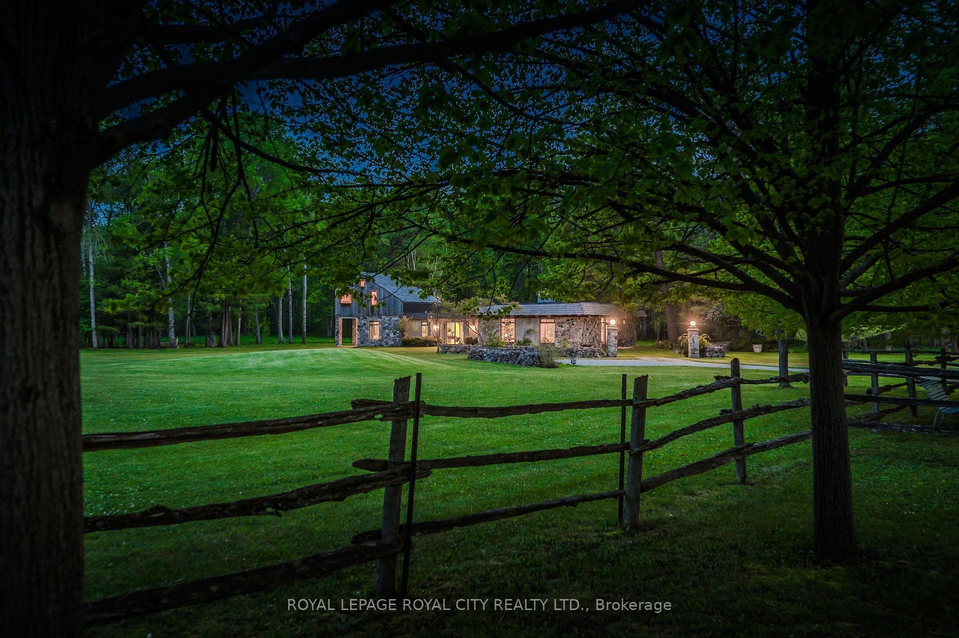 1159 Campbellville Road photo 36