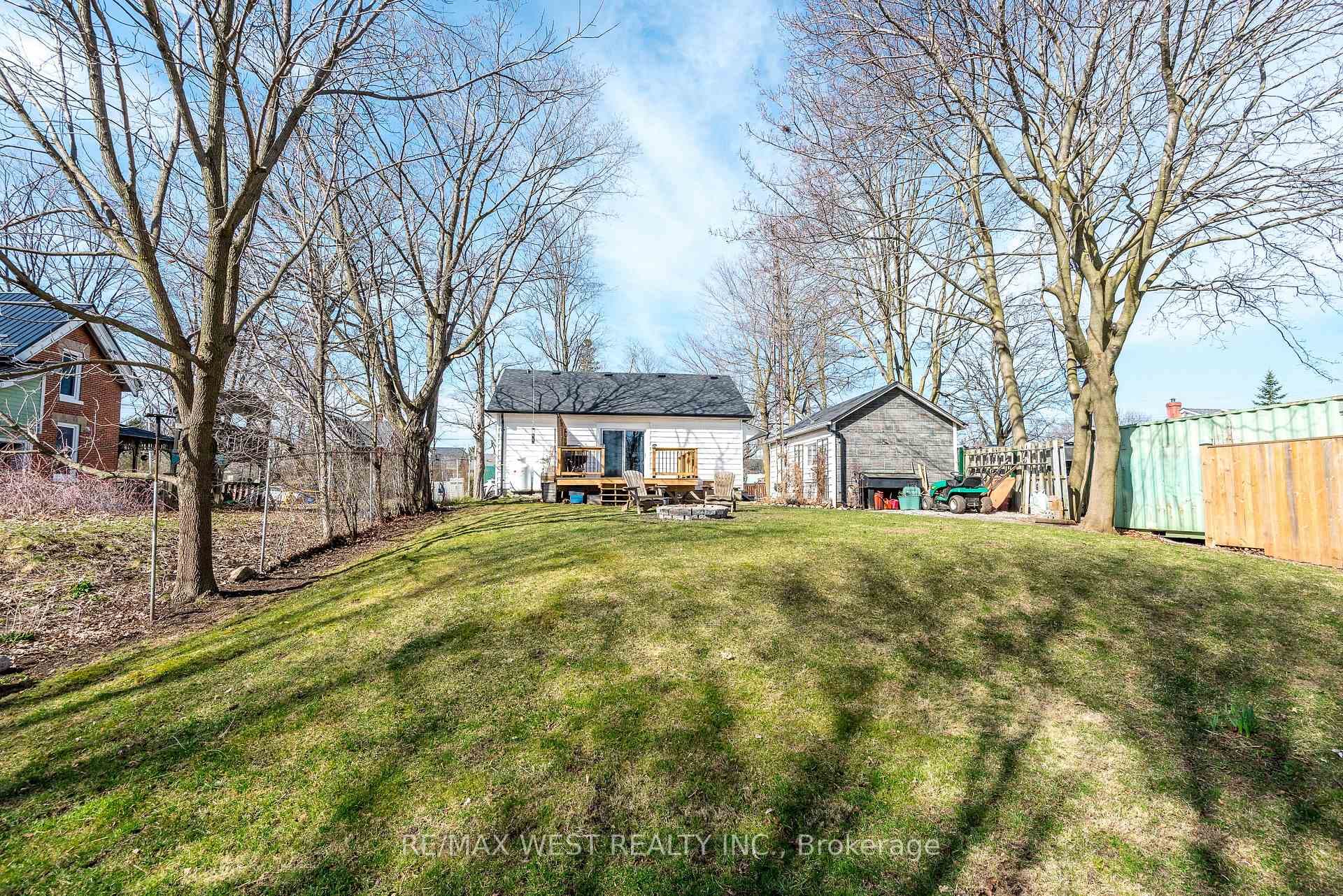 103 Nappadale Street photo 12