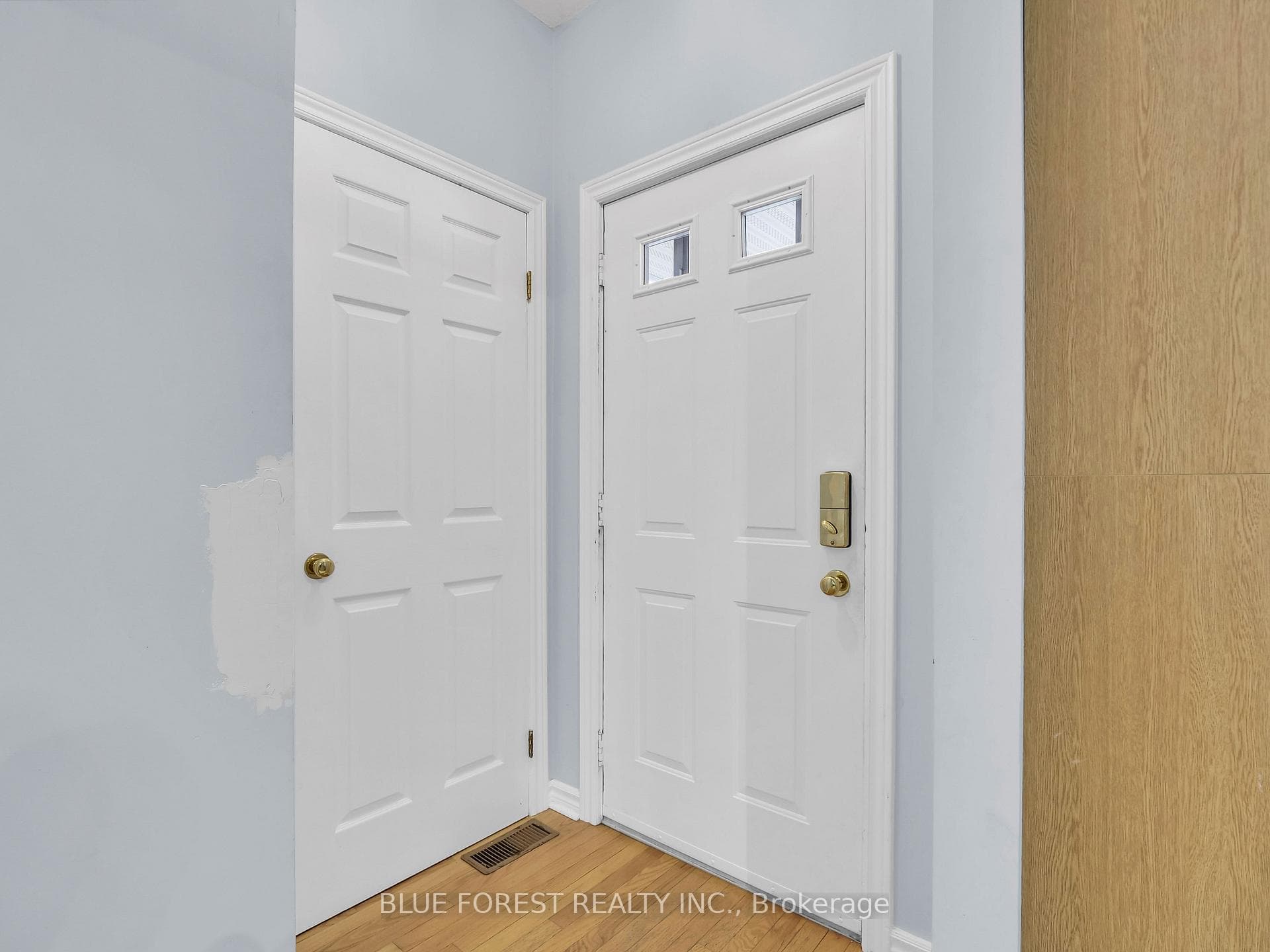 1415 Commissioners Road Unit 26 photo 27