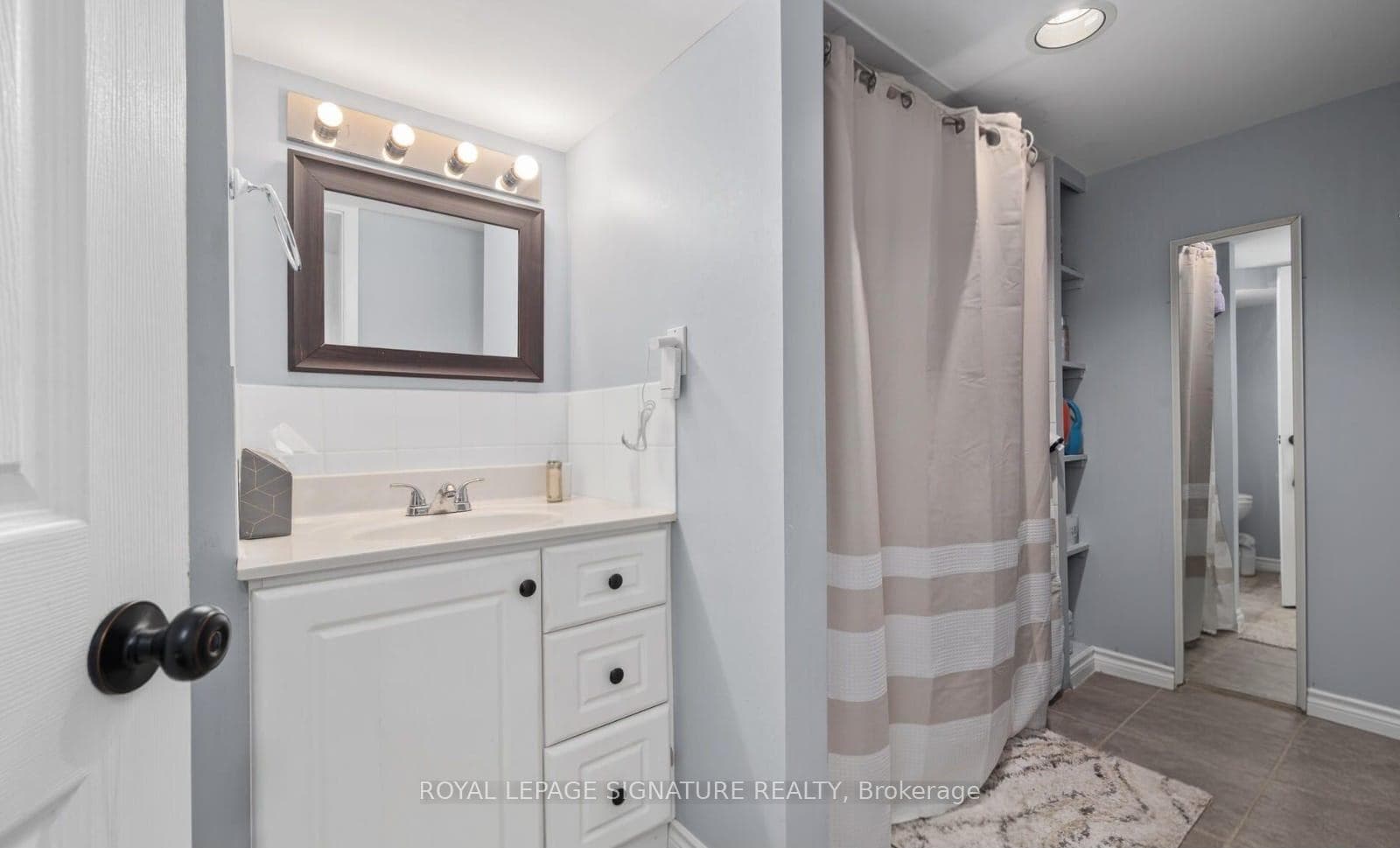 621 Wychwood Street Unit Bsmt photo 10