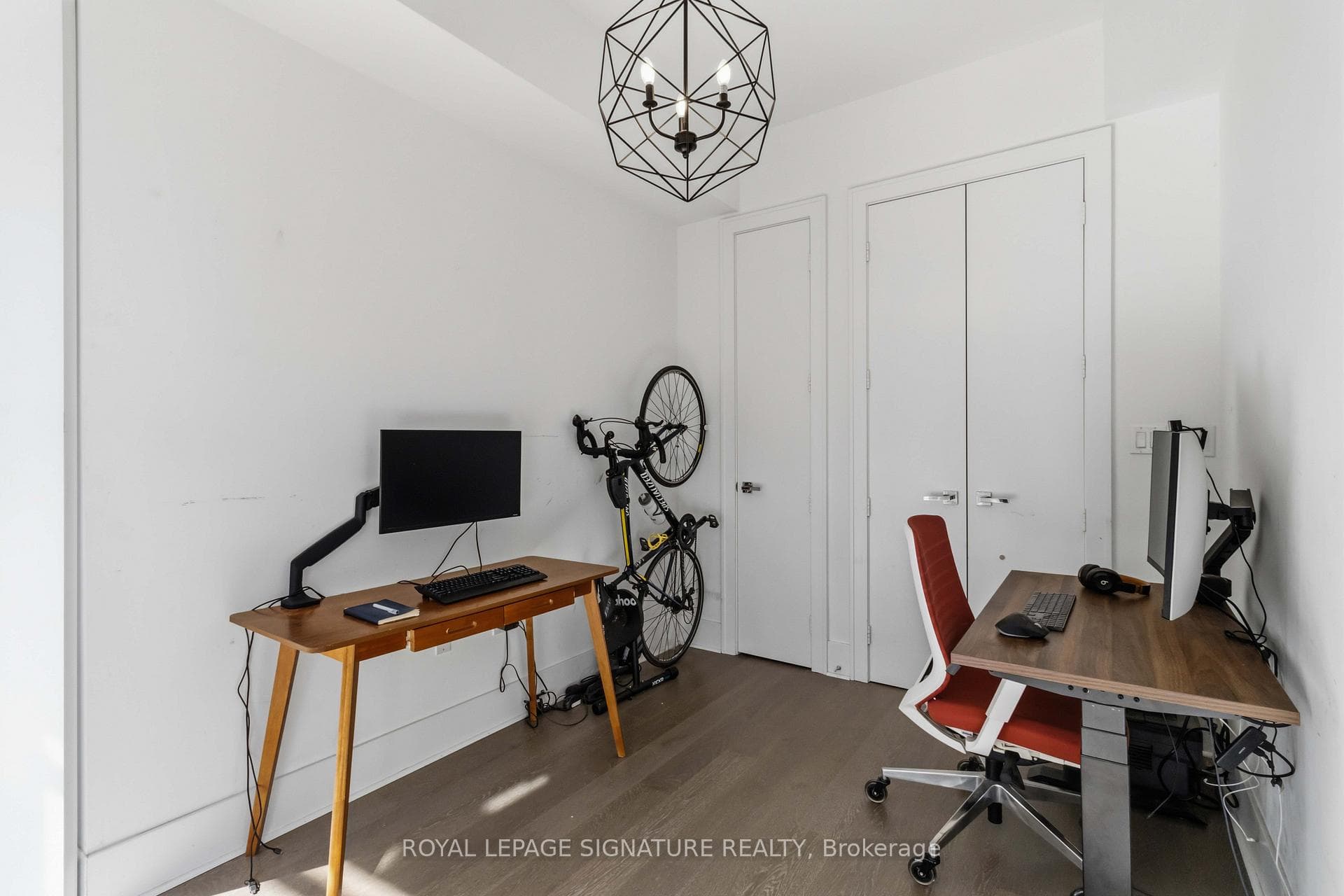 29 Queens Quay Unit 518 photo 12