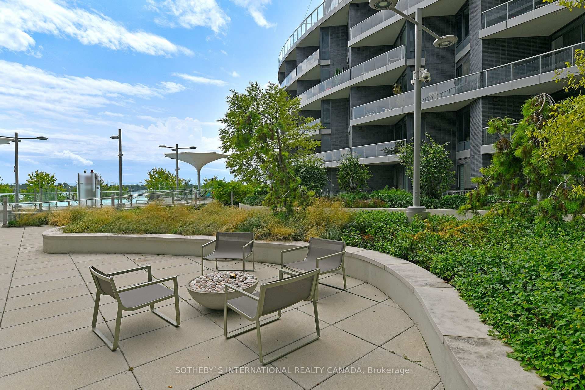 1 Edgewater Drive Unit 217 photo 32