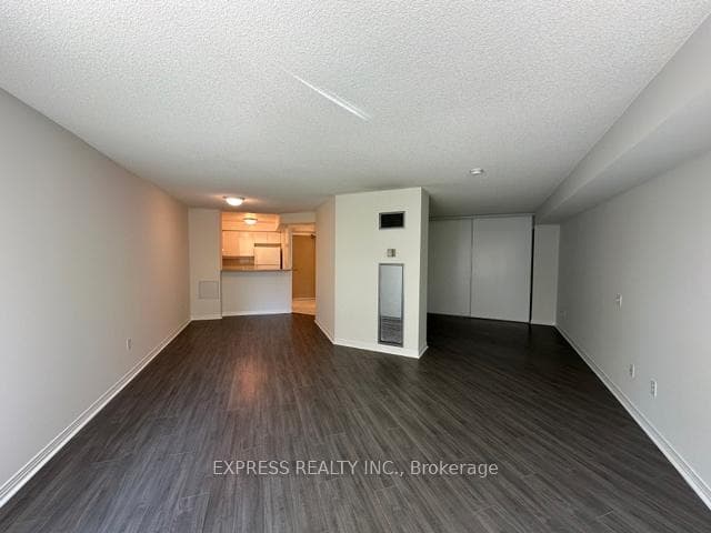 942 Yonge Street Unit 207 photo 1