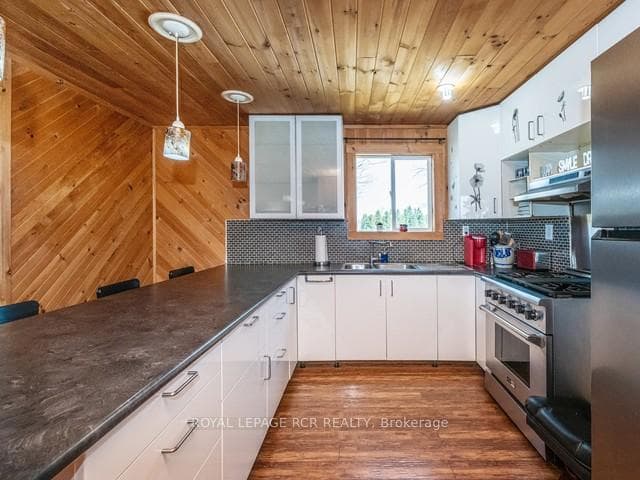 362074 8-9 Concession photo 19