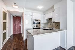 18 Harrison Garden Boulevard Unit 2009 photo 3