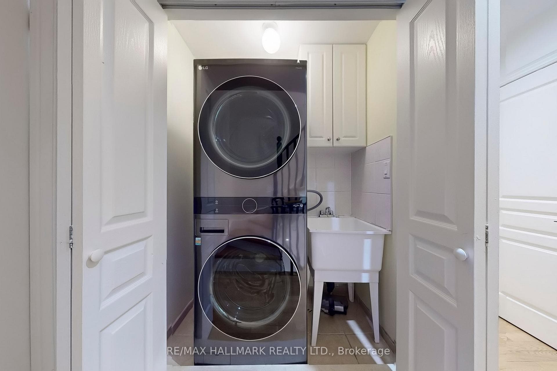 13 Garvin Mews photo 8