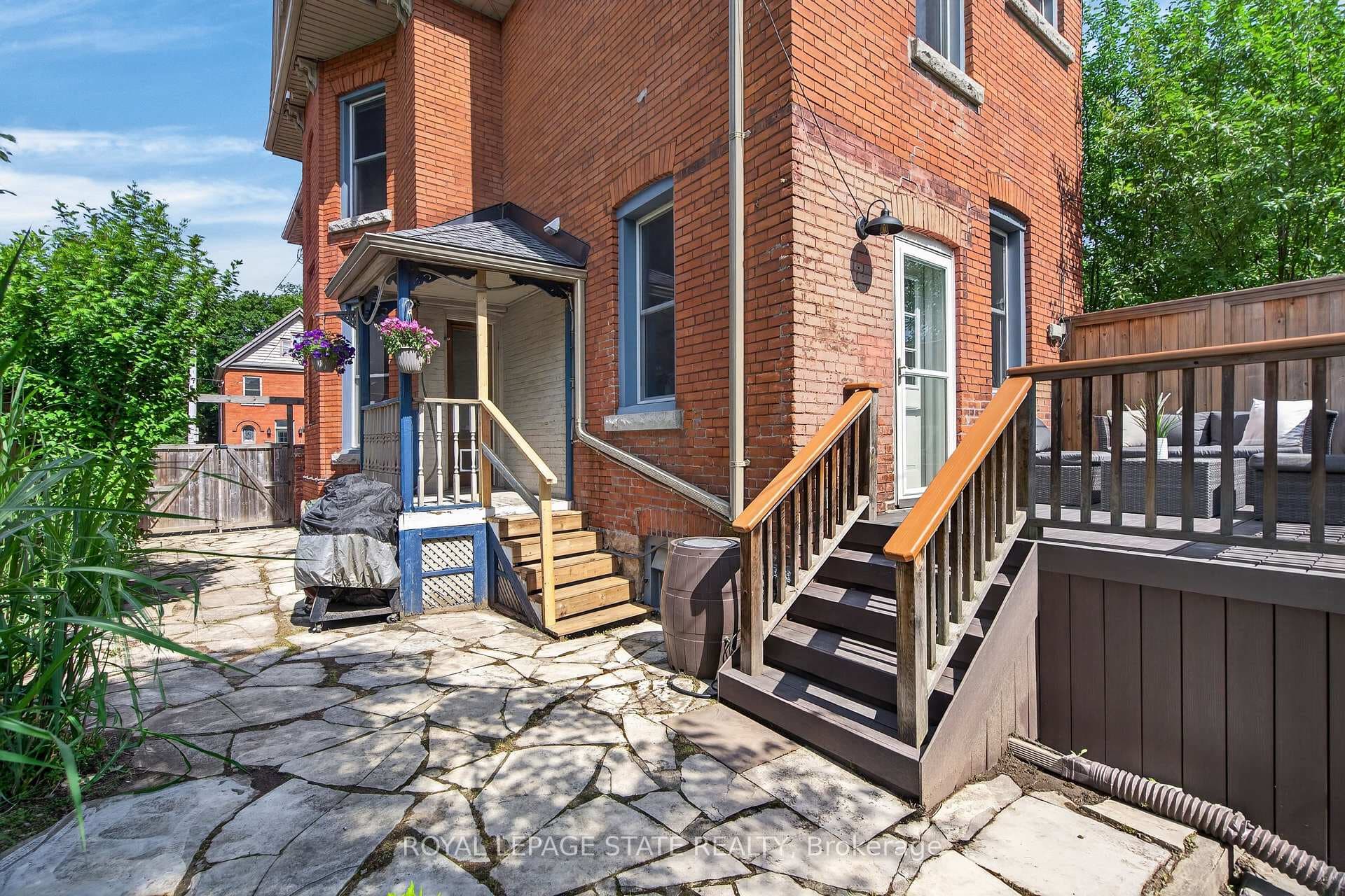 225 Hess Street photo 38