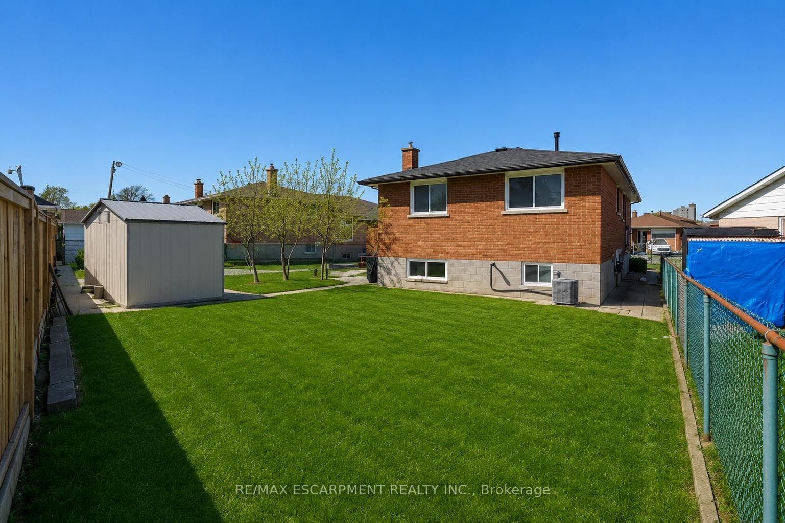 134 Marcella Crescent Unit B photo 16
