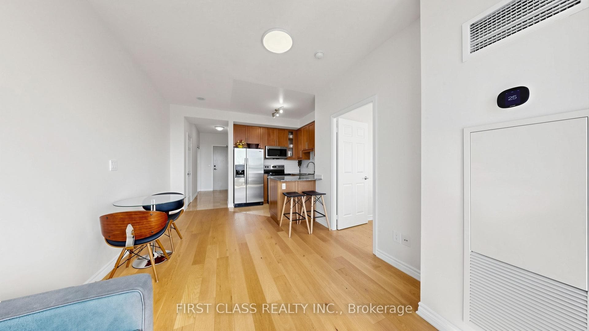 18 Holmes Avenue Unit 612 photo 8