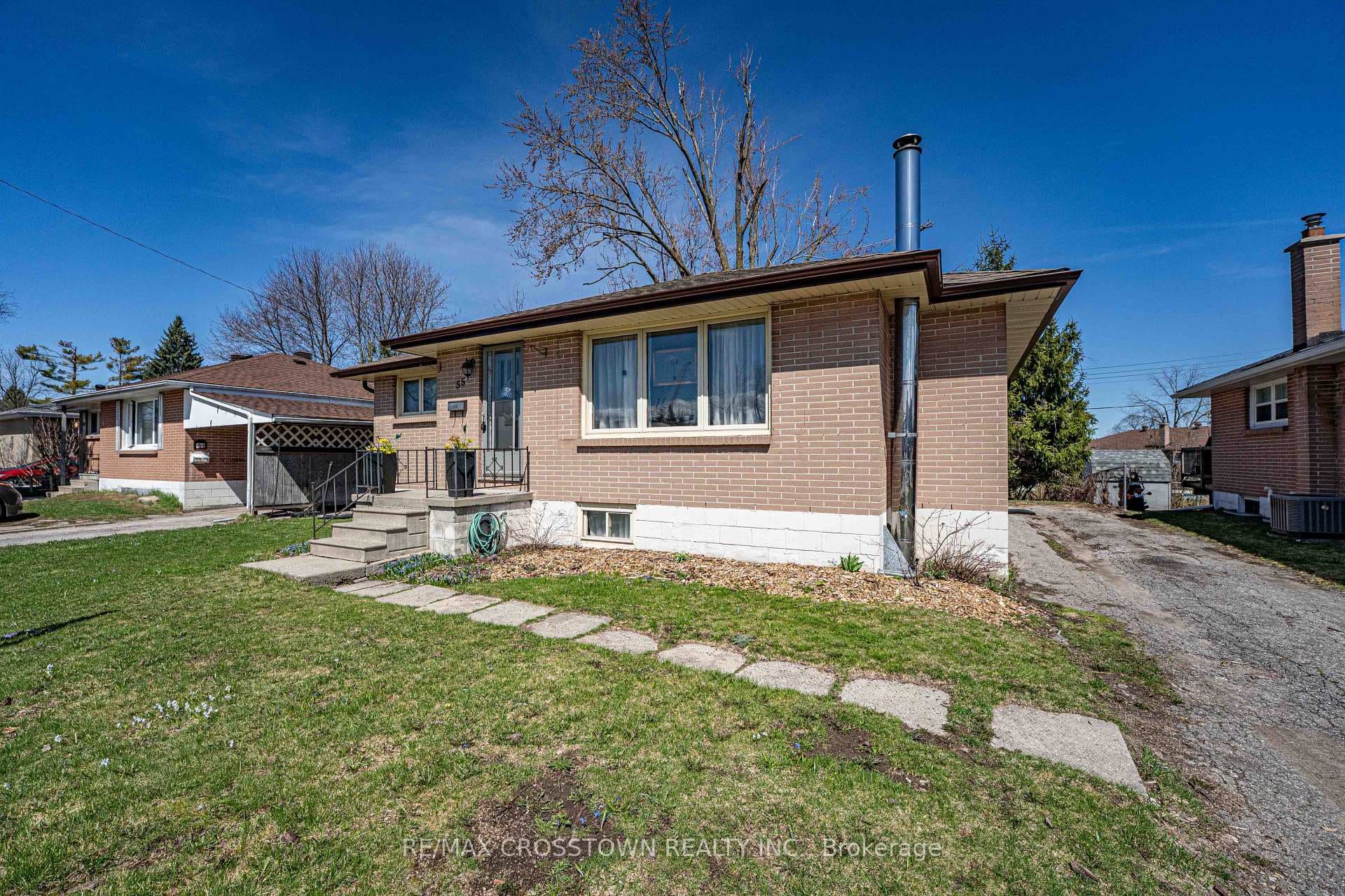 55 Davidson Street photo 3
