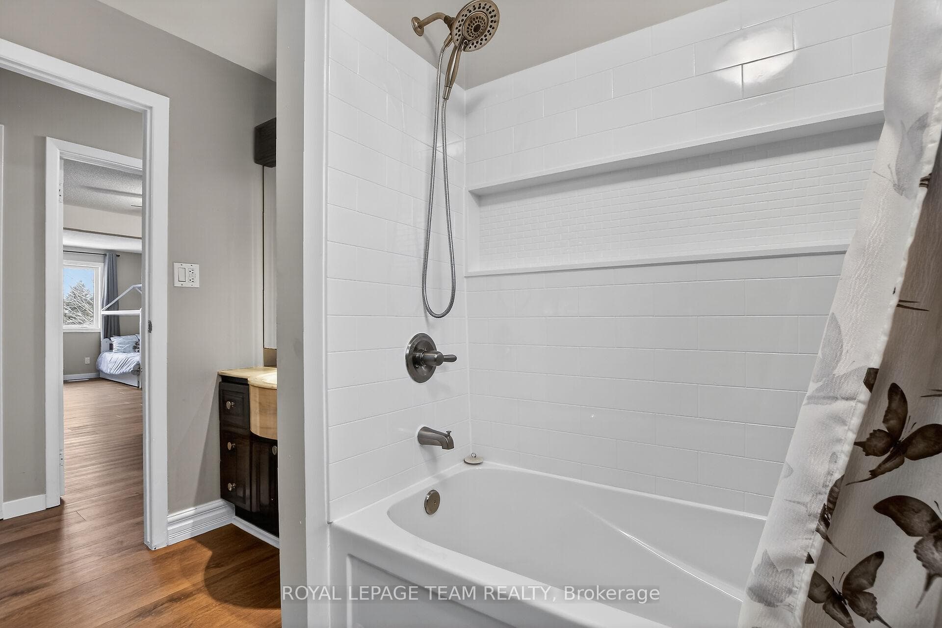 44 Ballantrae Way photo 18