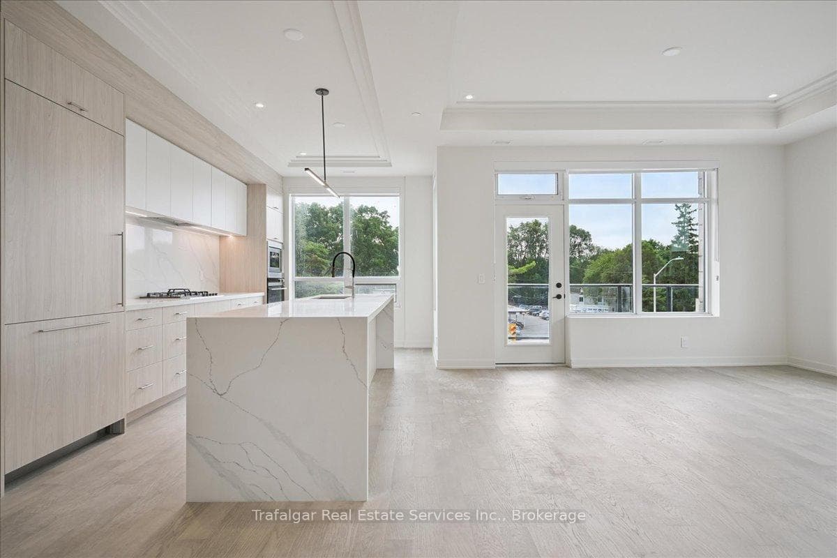 123 Maurice Drive Unit 316 photo 9