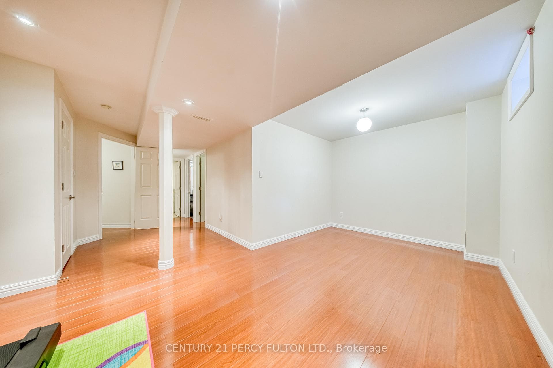 165 Elizabeth Street photo 22