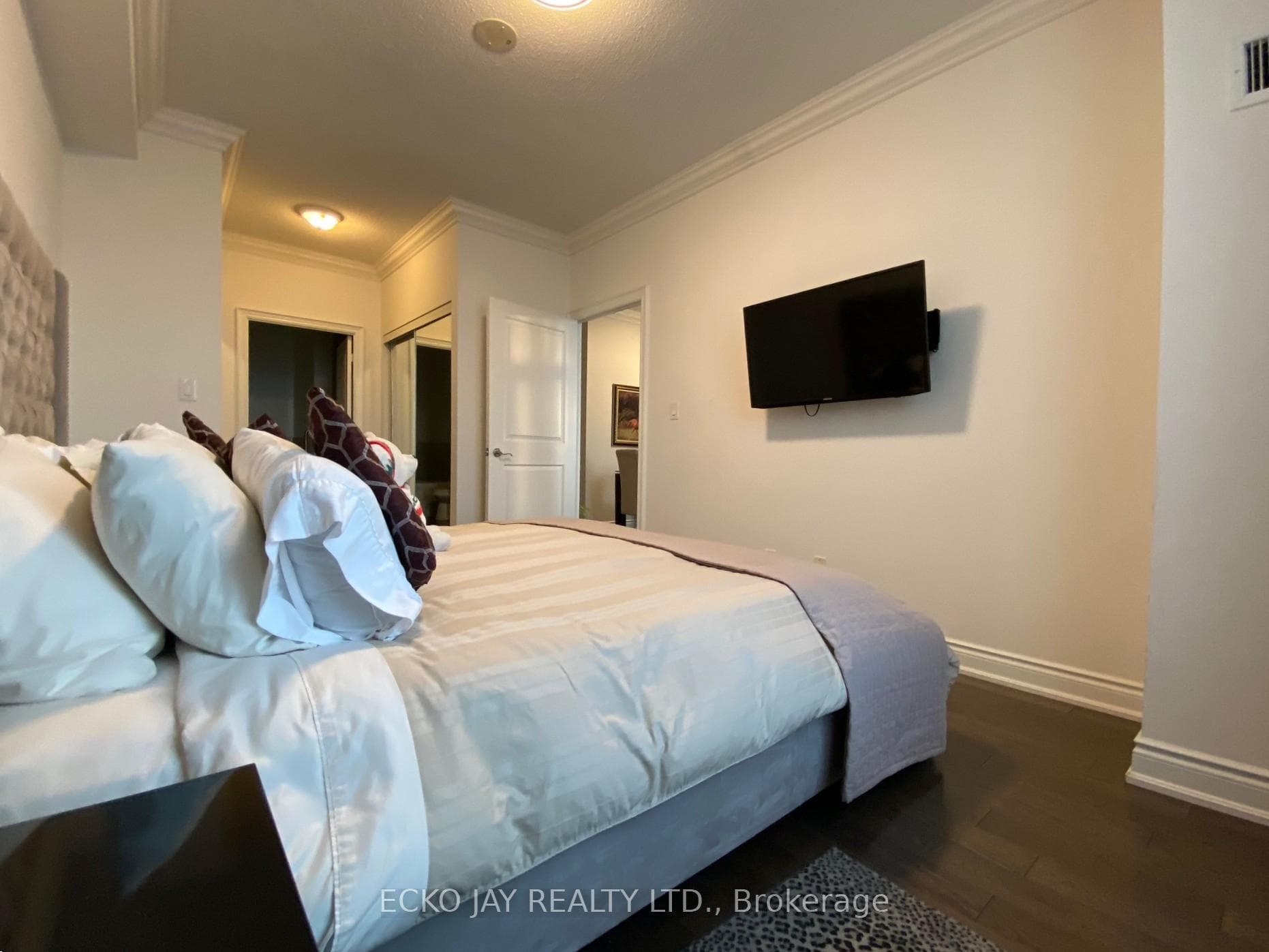 His & Hers Closets & 4 pc Ensuite