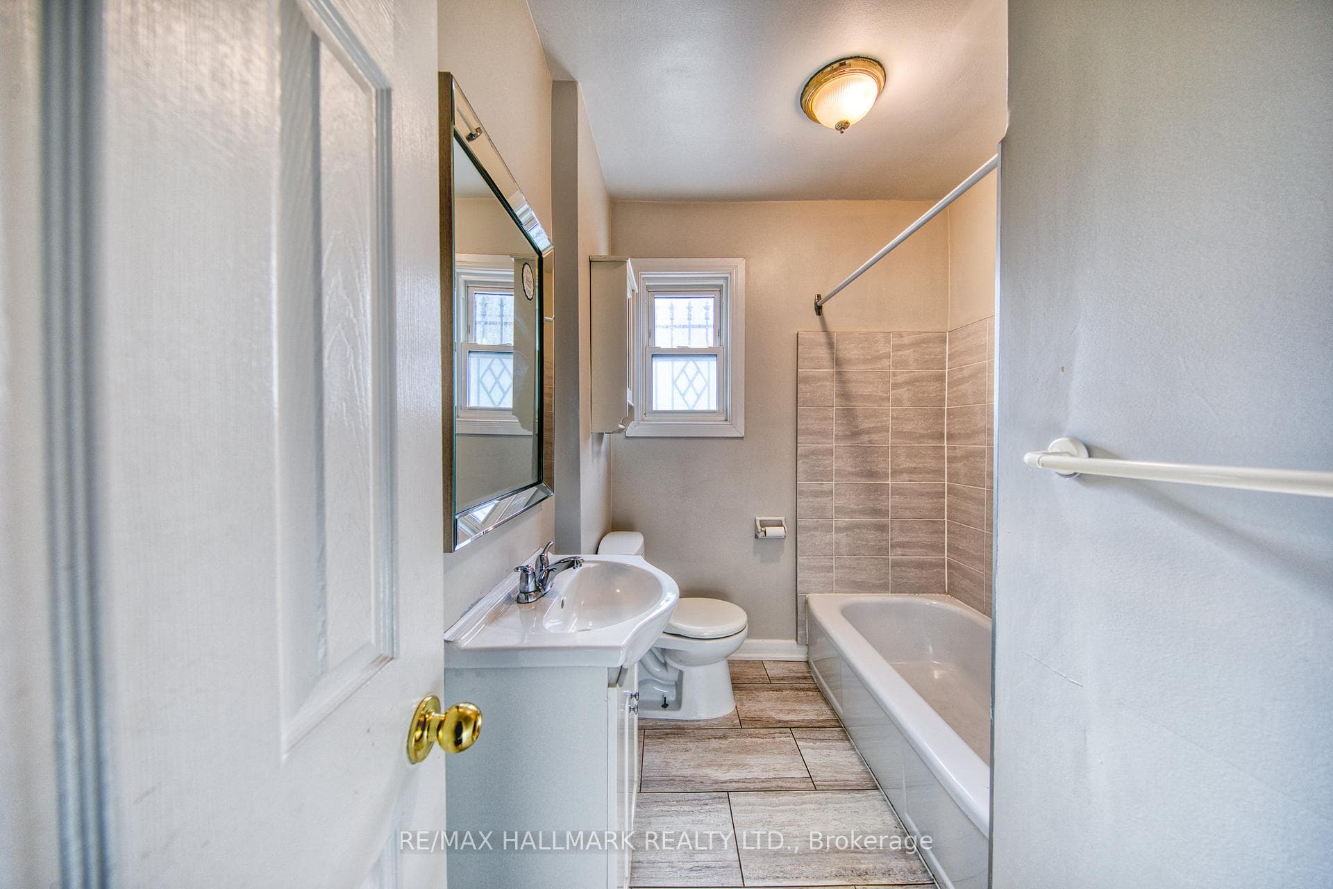 31 Glen Muir Drive Unit Main photo 10