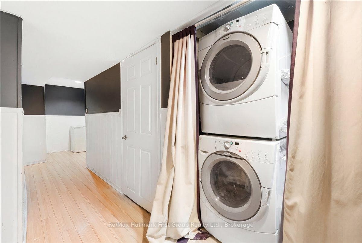 9 Alexis Way photo 26