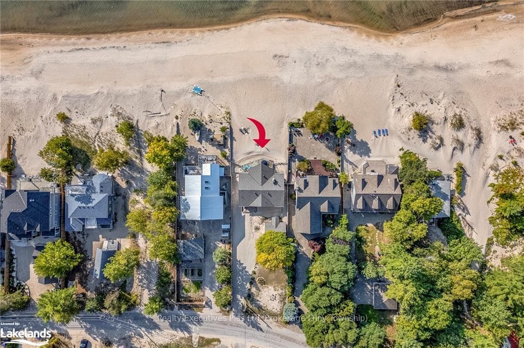 874 TINY BEACHES Road photo 3