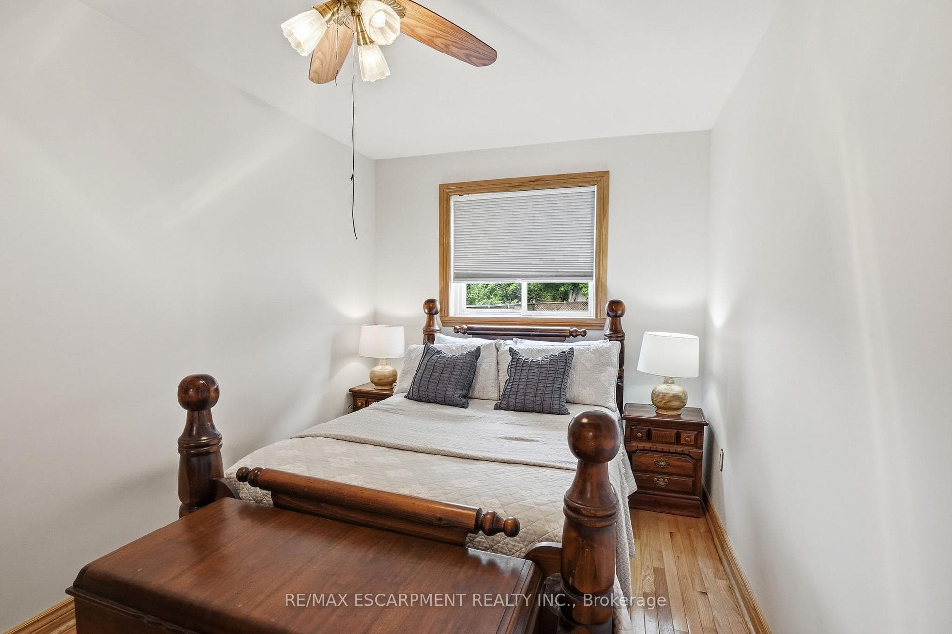 17 Tuxedo Avenue photo 20