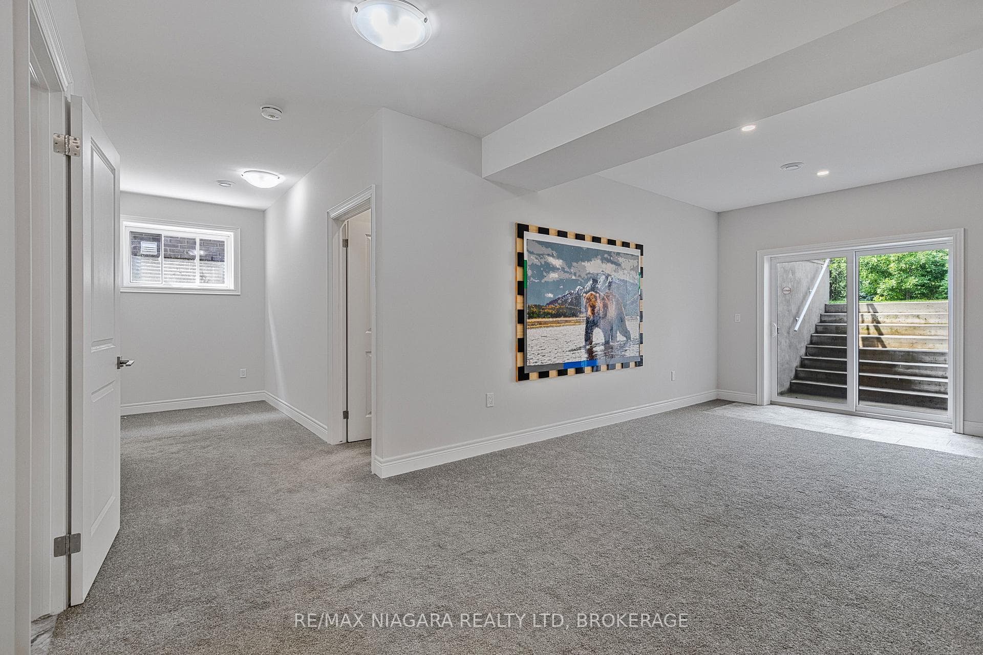 254 Lancaster Drive photo 44