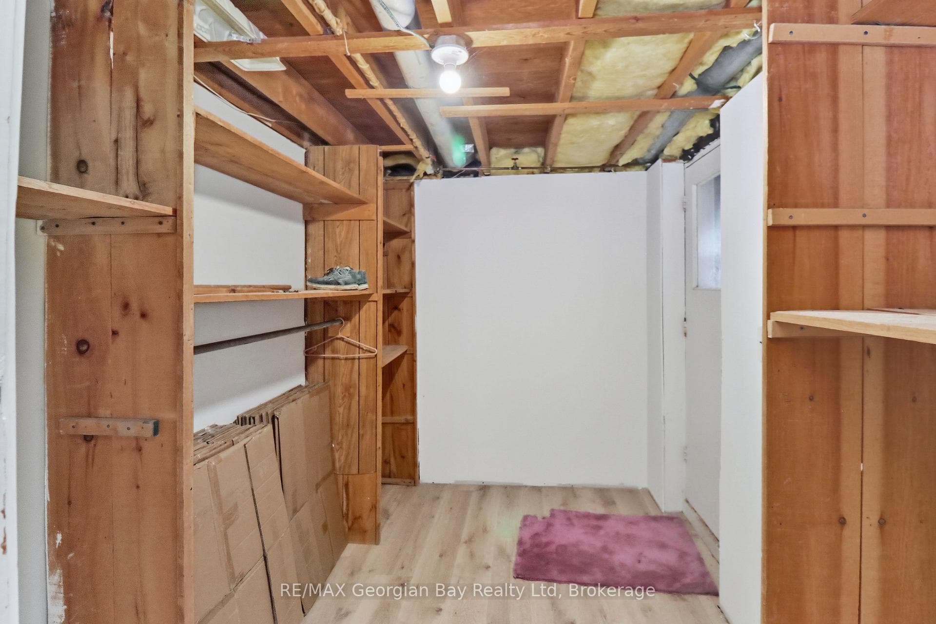 BASEMENT MUD ROOM