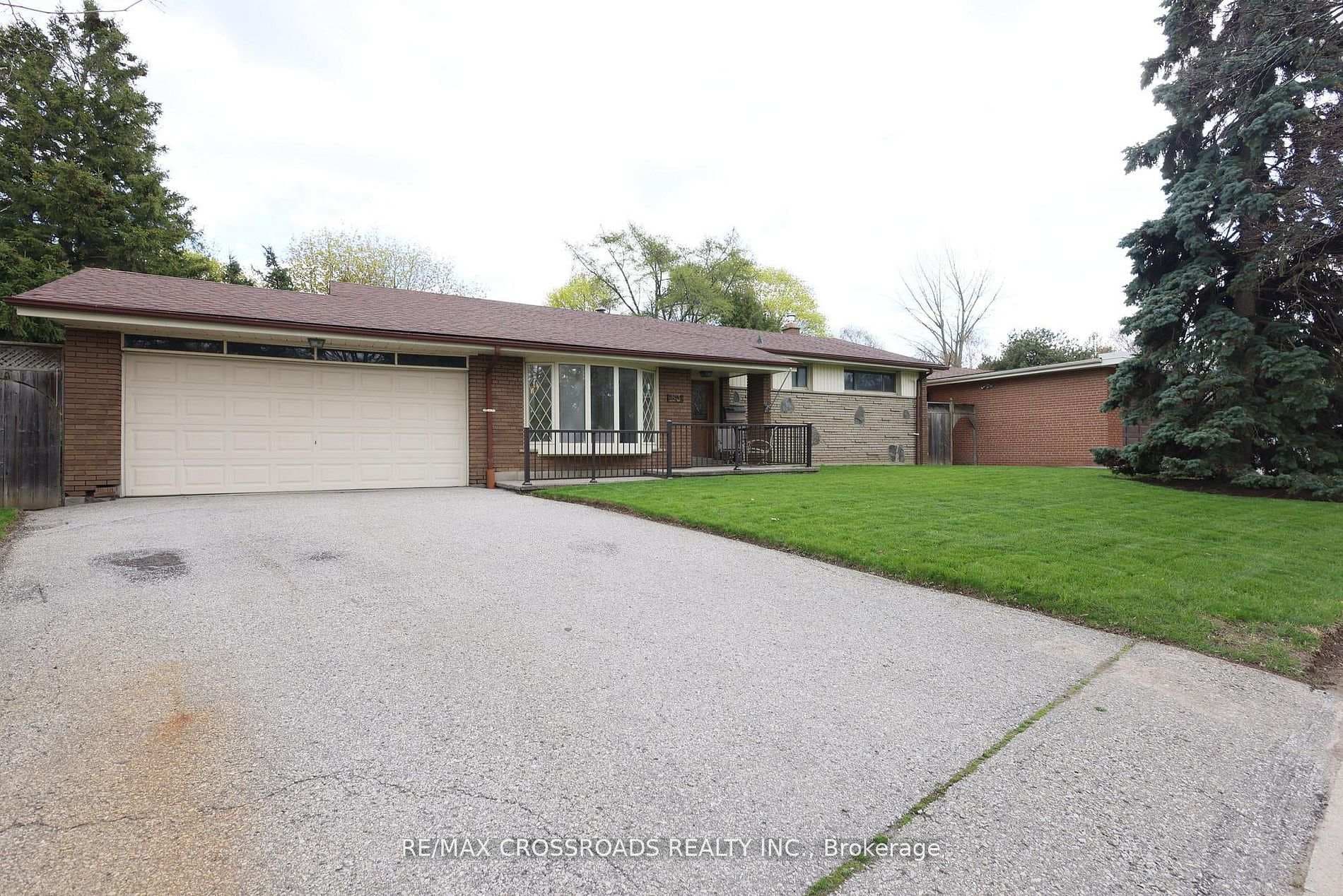 83 Pegasus Trail photo 1