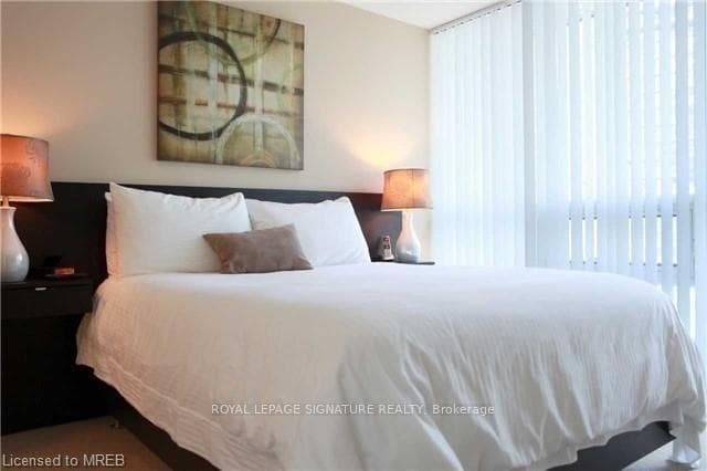 65 Bremner Boulevard Unit 2401 photo 16